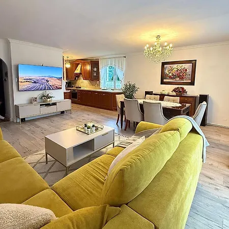 Duzy Apartament Parlinskie Wody *